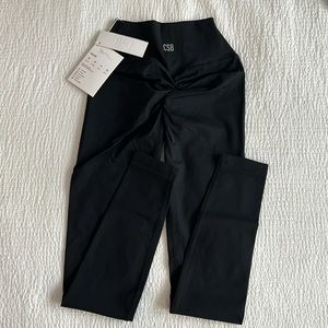 NWT Limited Edition CSB x Isabelle Mathers Freedom Scrunch Leggings